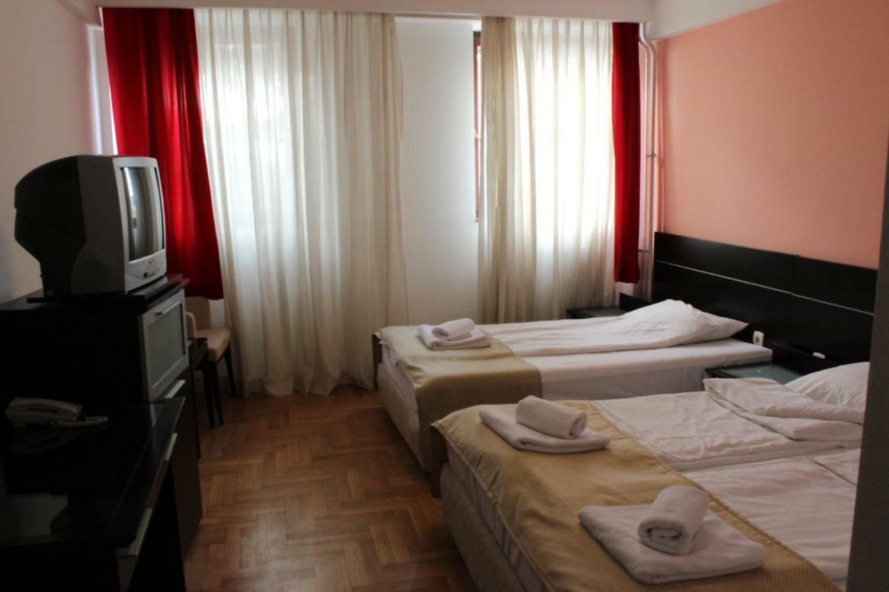 Hotel Beograd - Yu Lukavica Exterior photo